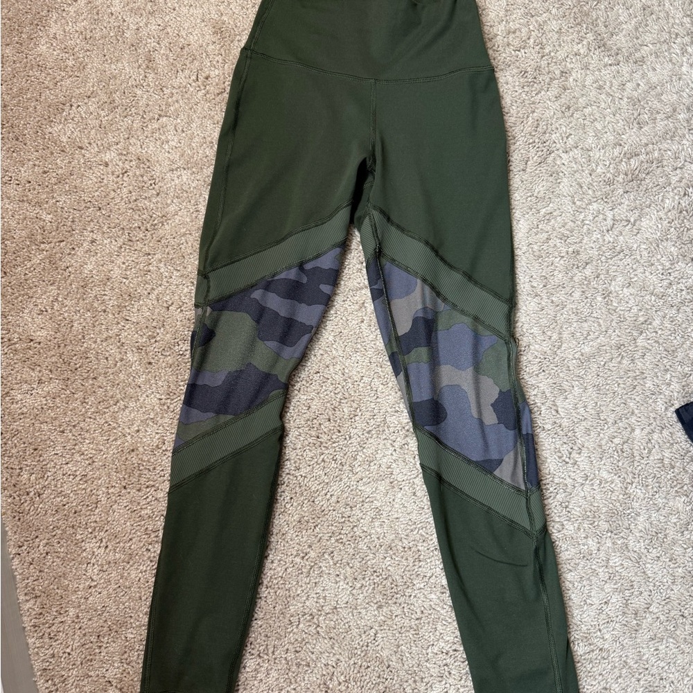 Green Camouflage Leggings